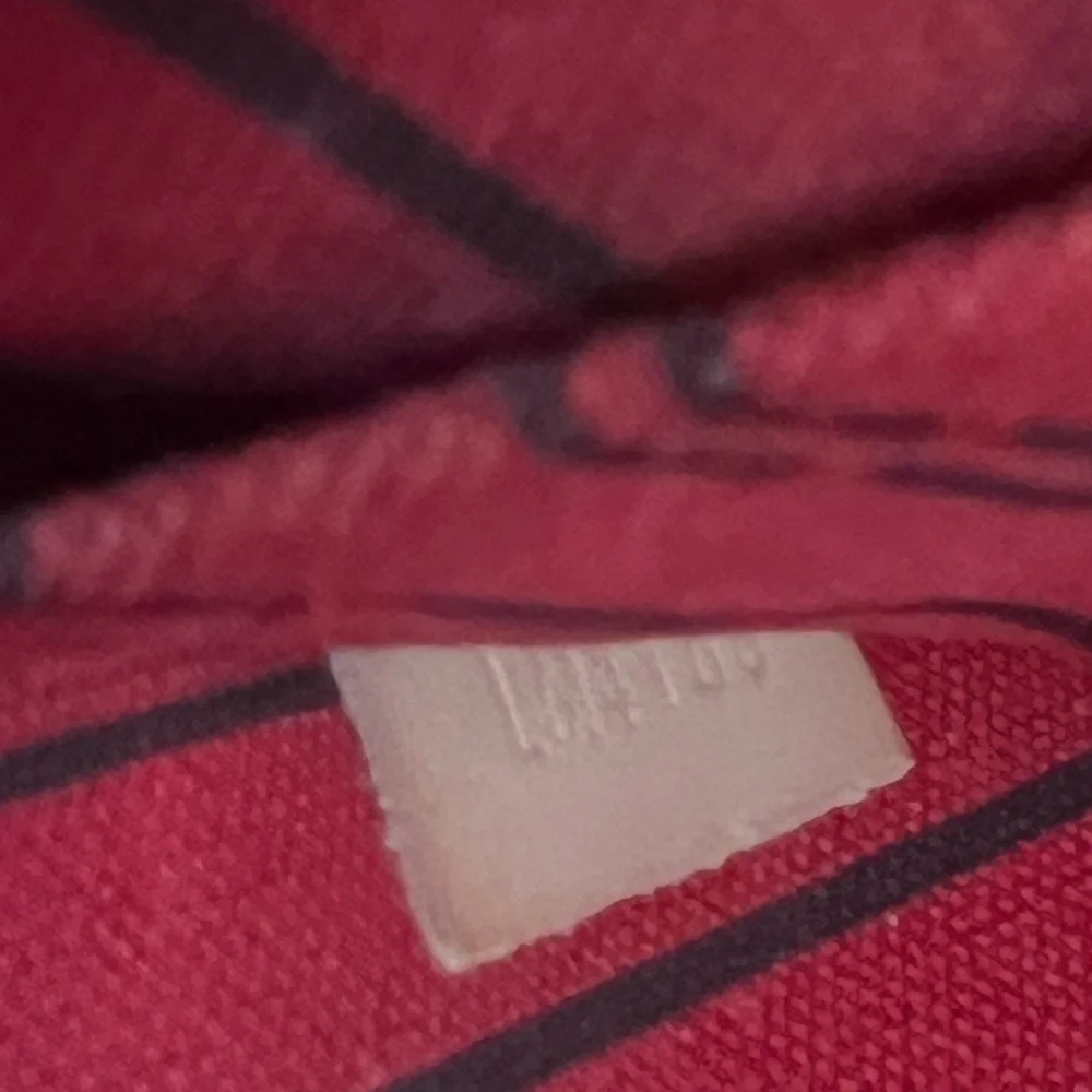 Louis Vuitton Neverfull Pochette Monogram Cherry - Picture 15 of 15